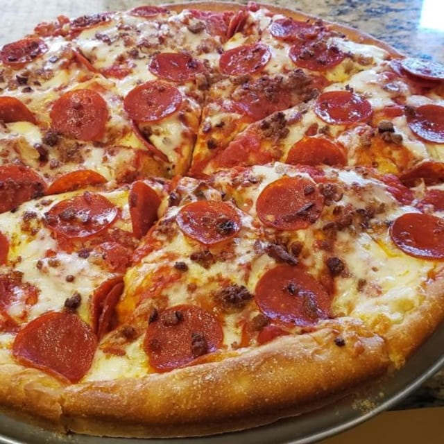 Pan Pizza 12".