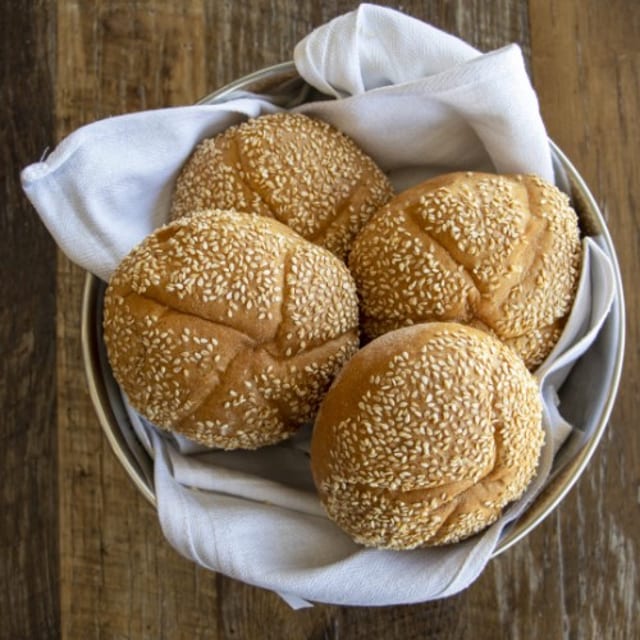 Regular Kaiser Roll.