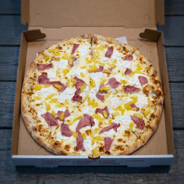 Hawaiian Pizza (12").